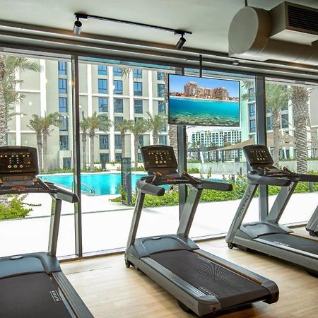 A Luxury Aprt 2 Bedrooms Balcony With Wonderful View Mall Access Hi Speed Wifi Beach Access & Much More For Family Only Samaheej Экстерьер фото