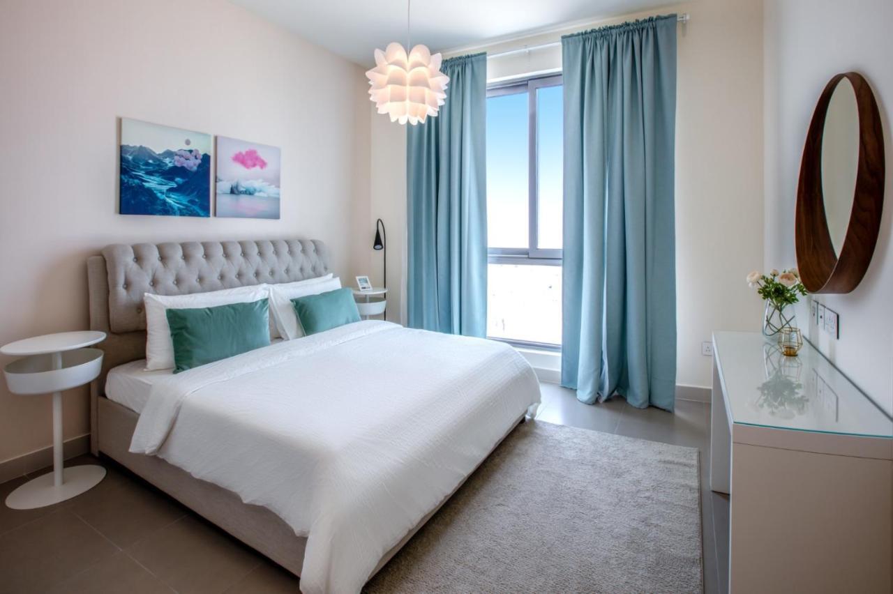 A Luxury Aprt 2 Bedrooms Balcony With Wonderful View Mall Access Hi Speed Wifi Beach Access & Much More For Family Only Samaheej Экстерьер фото